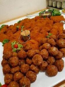 Mini Schnitzel und Mini Buletten