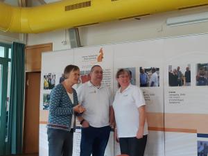 Zum Fototermin erschienen am 25.09.2024 Fr.Ines Kampen Leiterin der KIBiS der Kontaktstelle für Selbsthilfegruppen in Braunschweig und das DreamTeam der SHG Carsten & Daniela Gebhardt