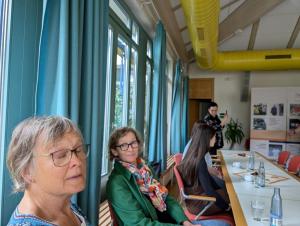 Fr. Kampen (KIBiS) und Fr.Wiebe (Leiterin der Begegnungsstätte