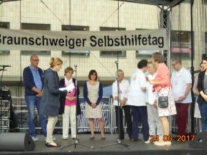 Die geehrten von links nach recht sind, Thomas Meyer, Wilma Isola,Astrid Stute, Hella Sievers und Daniela u. carsten Gebhardt